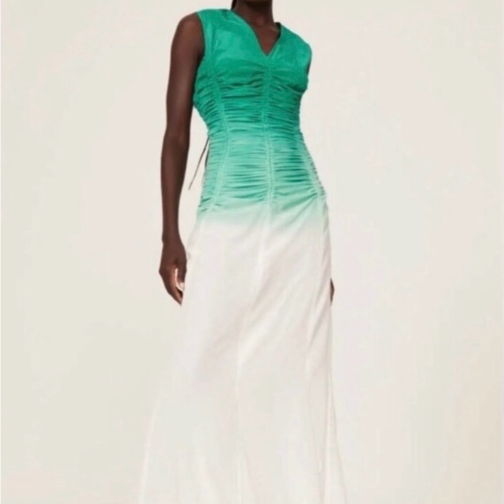 Marina Moscone Green Sleeveless V-Neck Maxi Gown